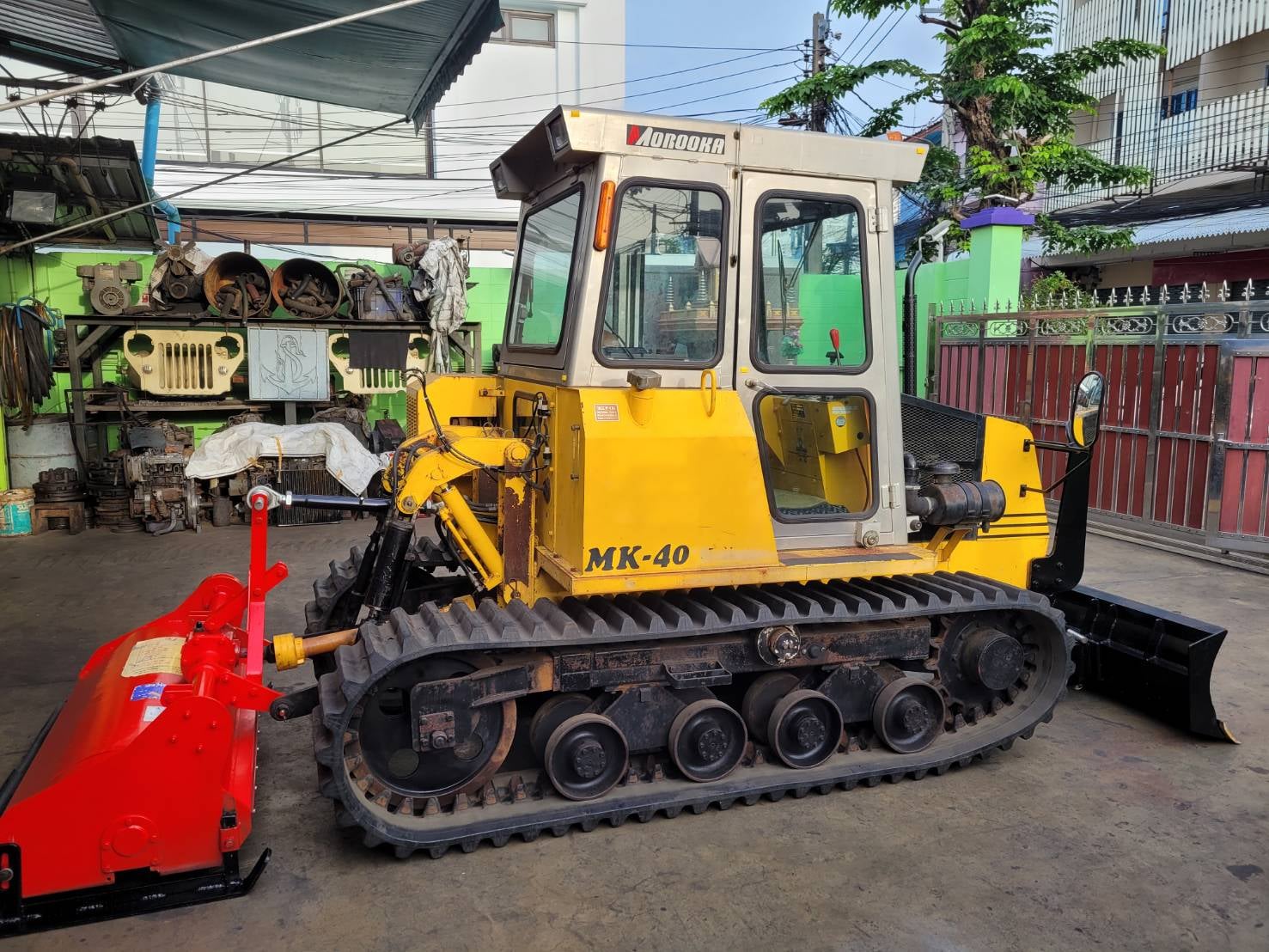 ขาย รถสายพาน MOROOKA รุ่น MK40 ขาย รถสายพาน MOROOKA รุ่น MK40