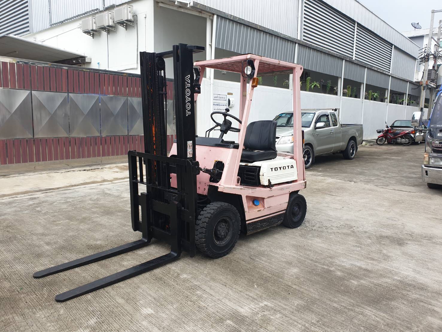 ขาย รถโฟล์คลิฟท์ TOYOTA รุ่น 4