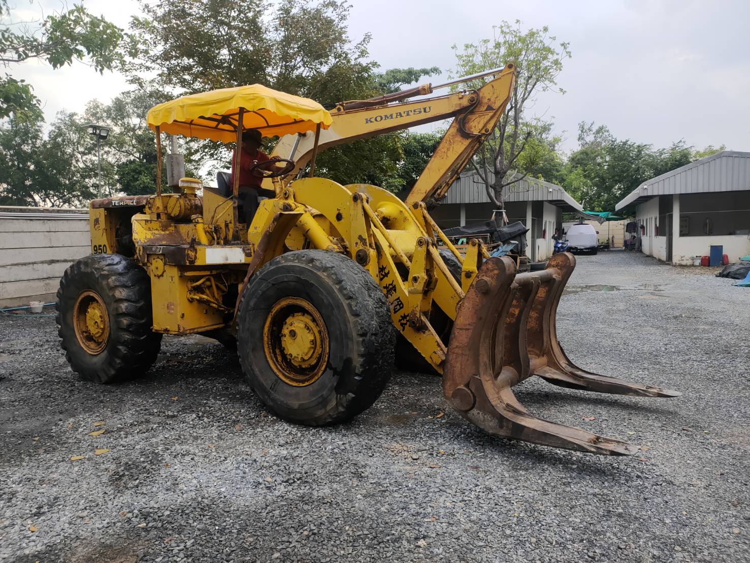 ขาย รถตักล้อยาง CATERPILLAR 950