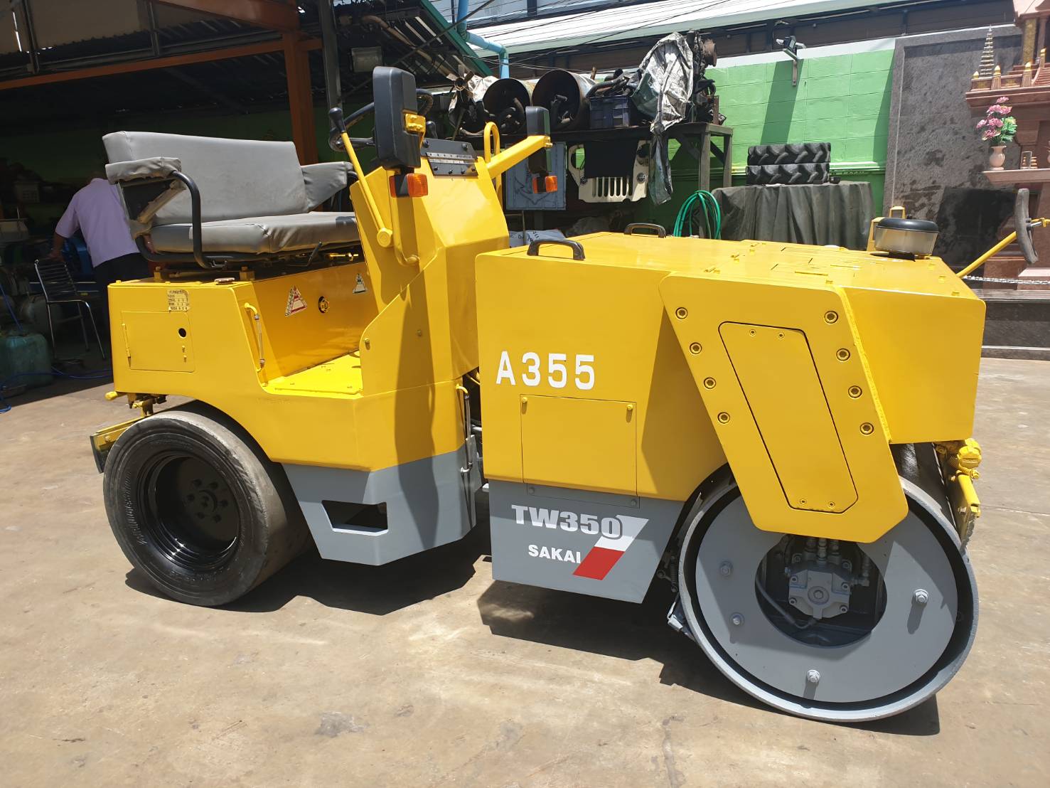 ขาย รถบด SAKAI TW350