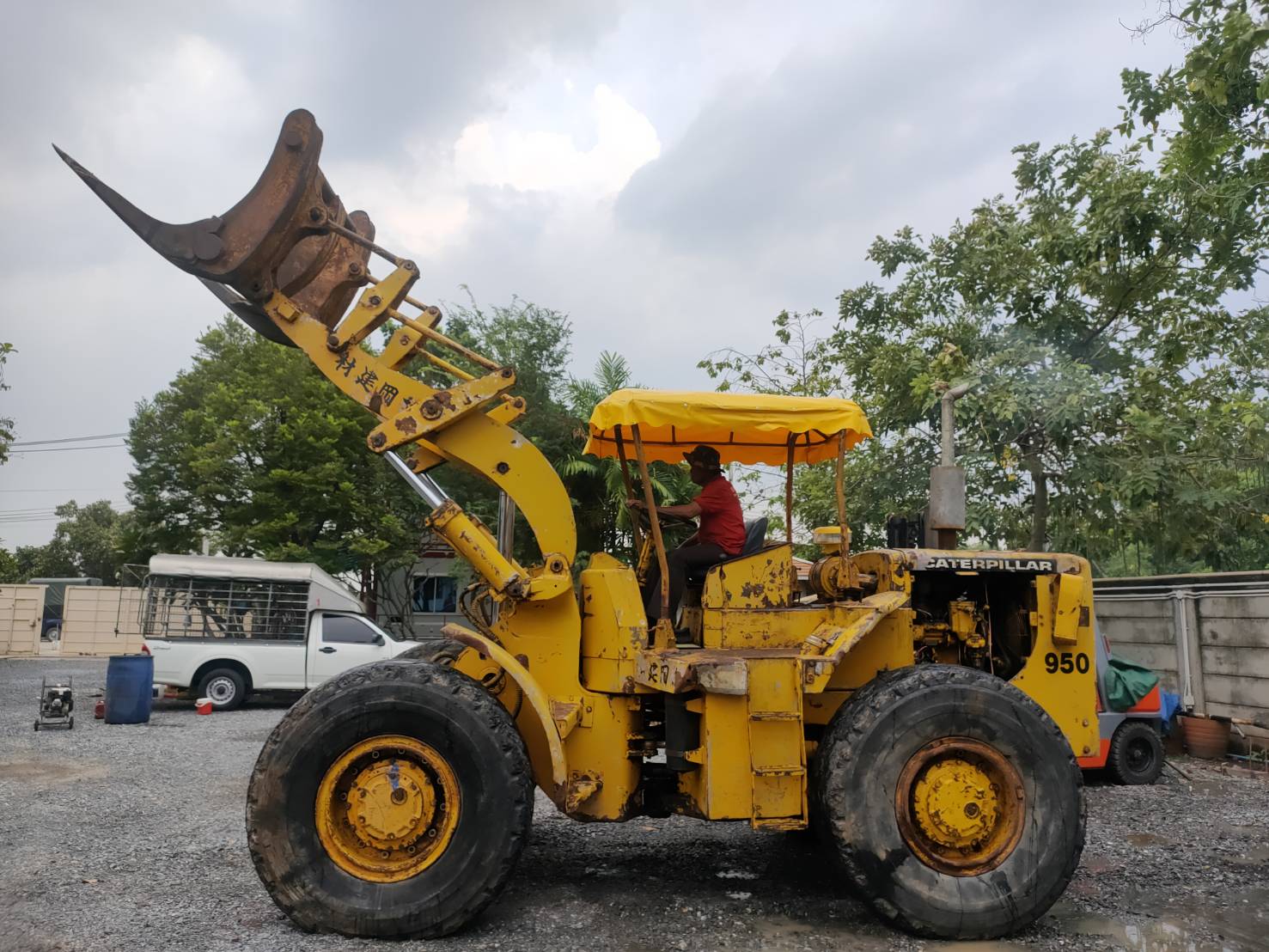 ขาย รถตักล้อยาง CATERPILLAR 950