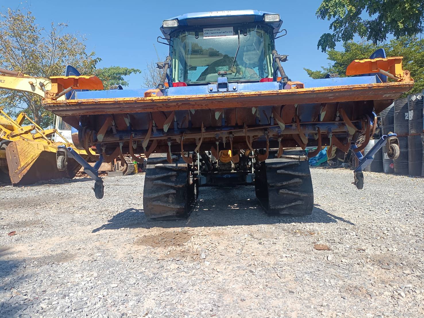 ขาย รถไถล้อสายพาน ISEKI รุ่น AT33