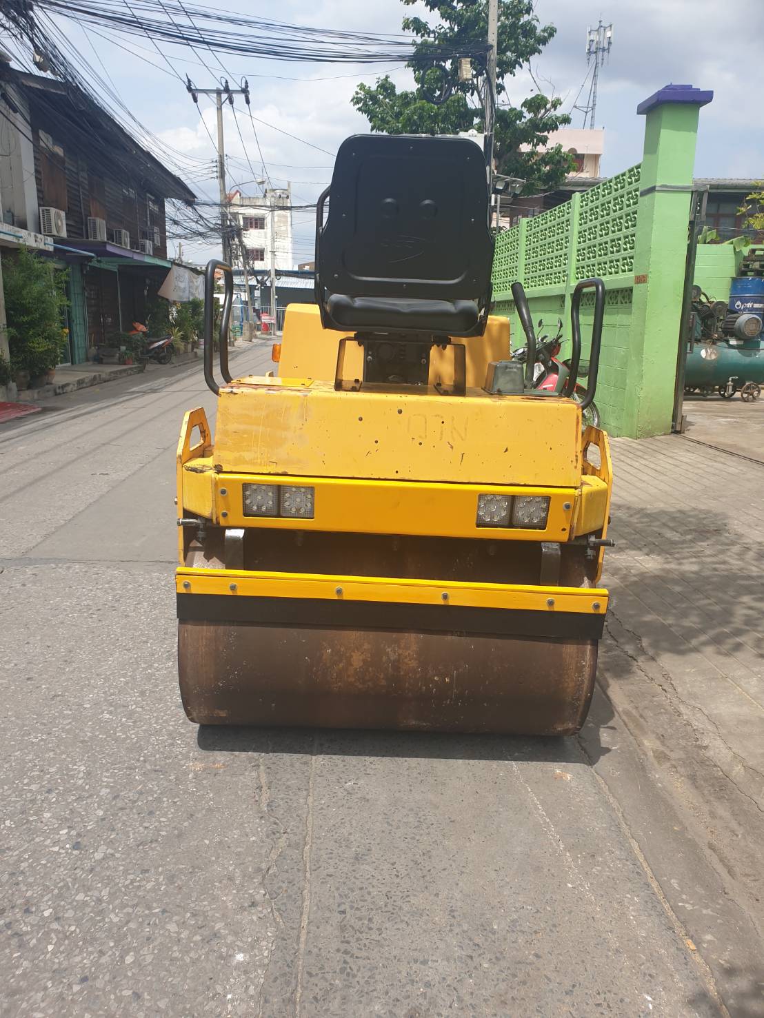 ขาย  รถบด DYNAPAC CC122