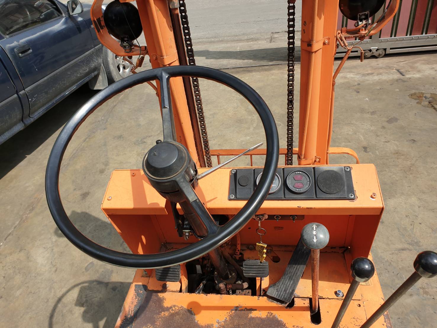 ขาย รถโฟล์คลิฟท์ TOYOTA รุ่น 2 FGL7