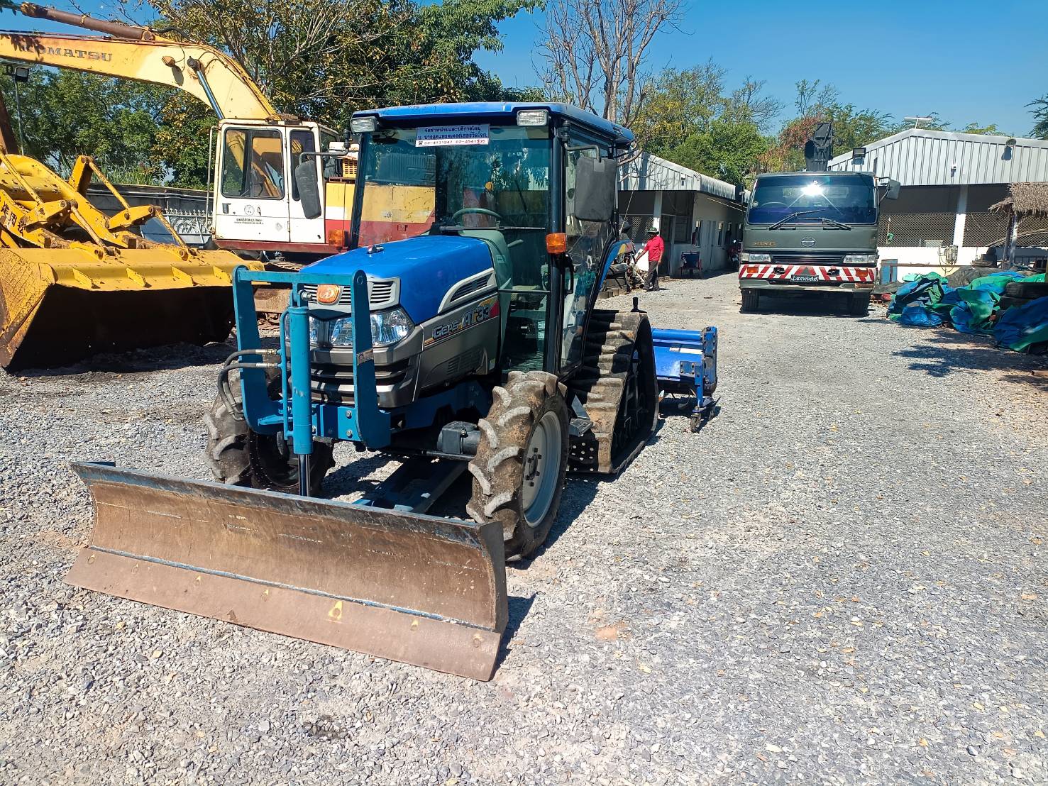 ขาย รถไถล้อสายพาน ISEKI รุ่น AT33