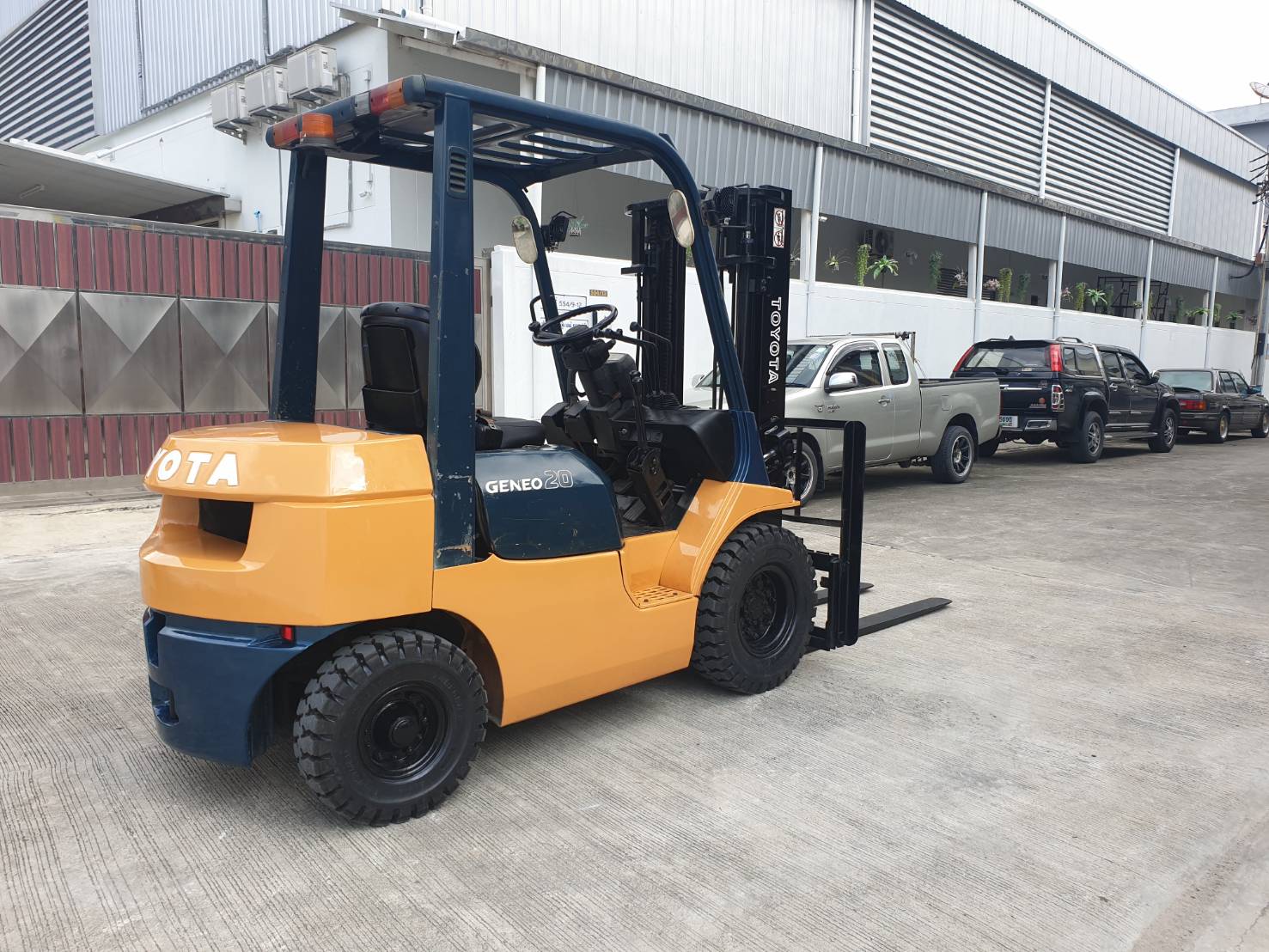 ขาย รถโฟล์คลิฟท์ TOYOTA รุ่น 7FD20