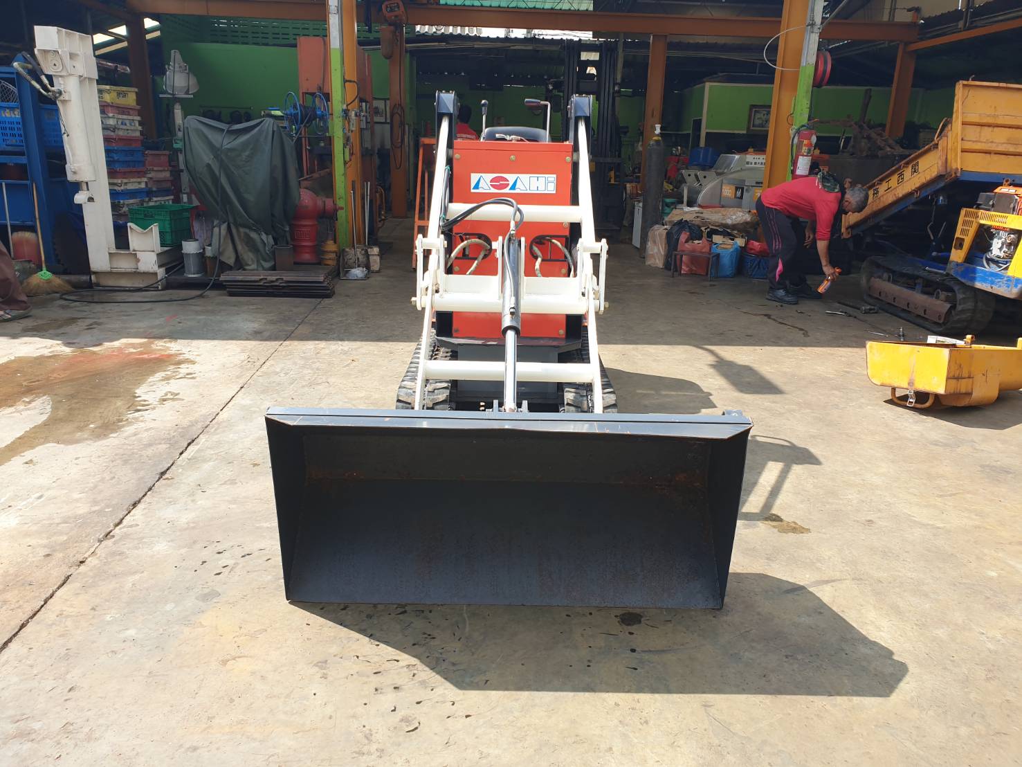 ขาย รถตัก LOADER  สายพานขนาดเล็ก