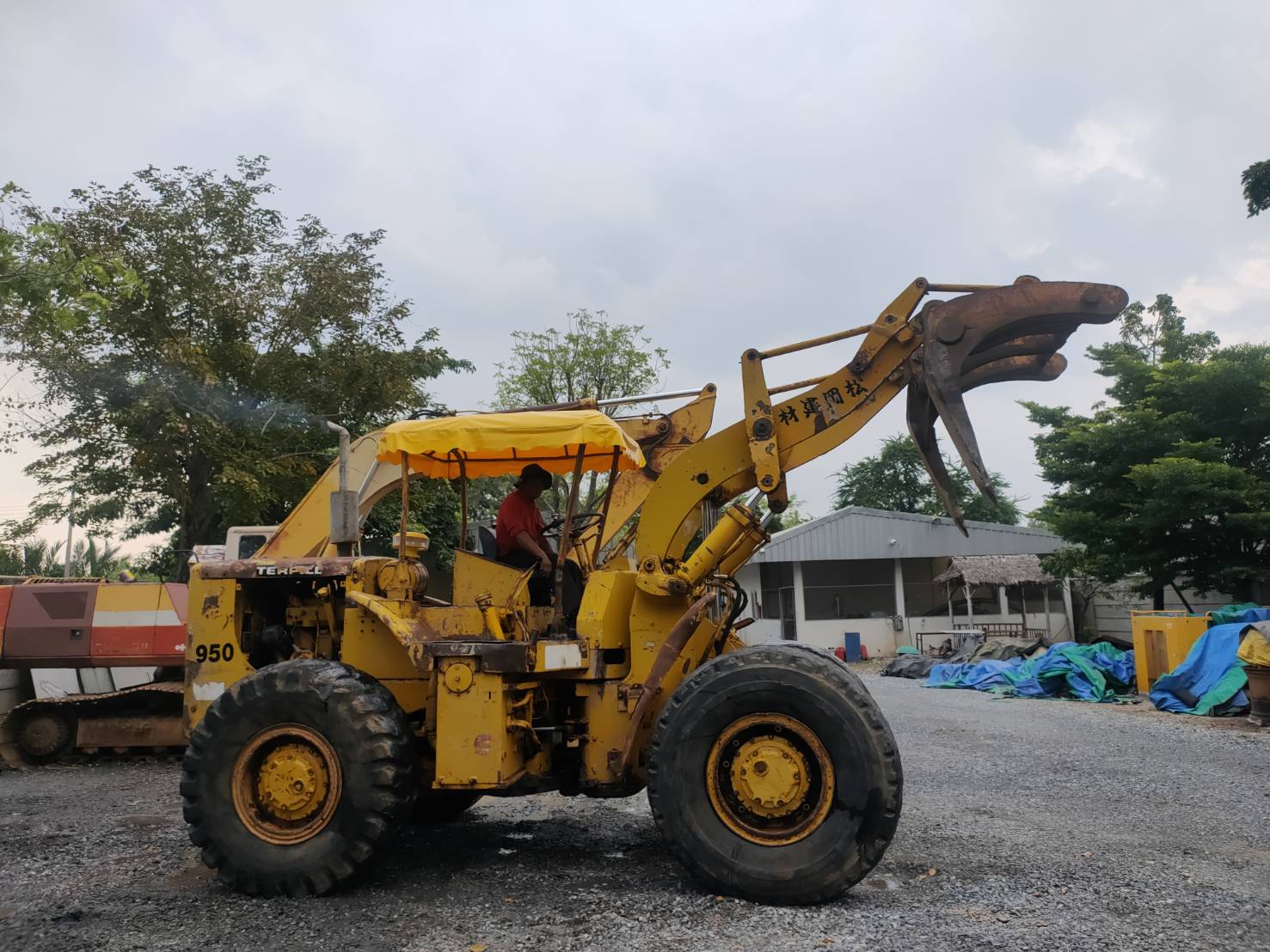 ขาย รถตักล้อยาง CATERPILLAR 950