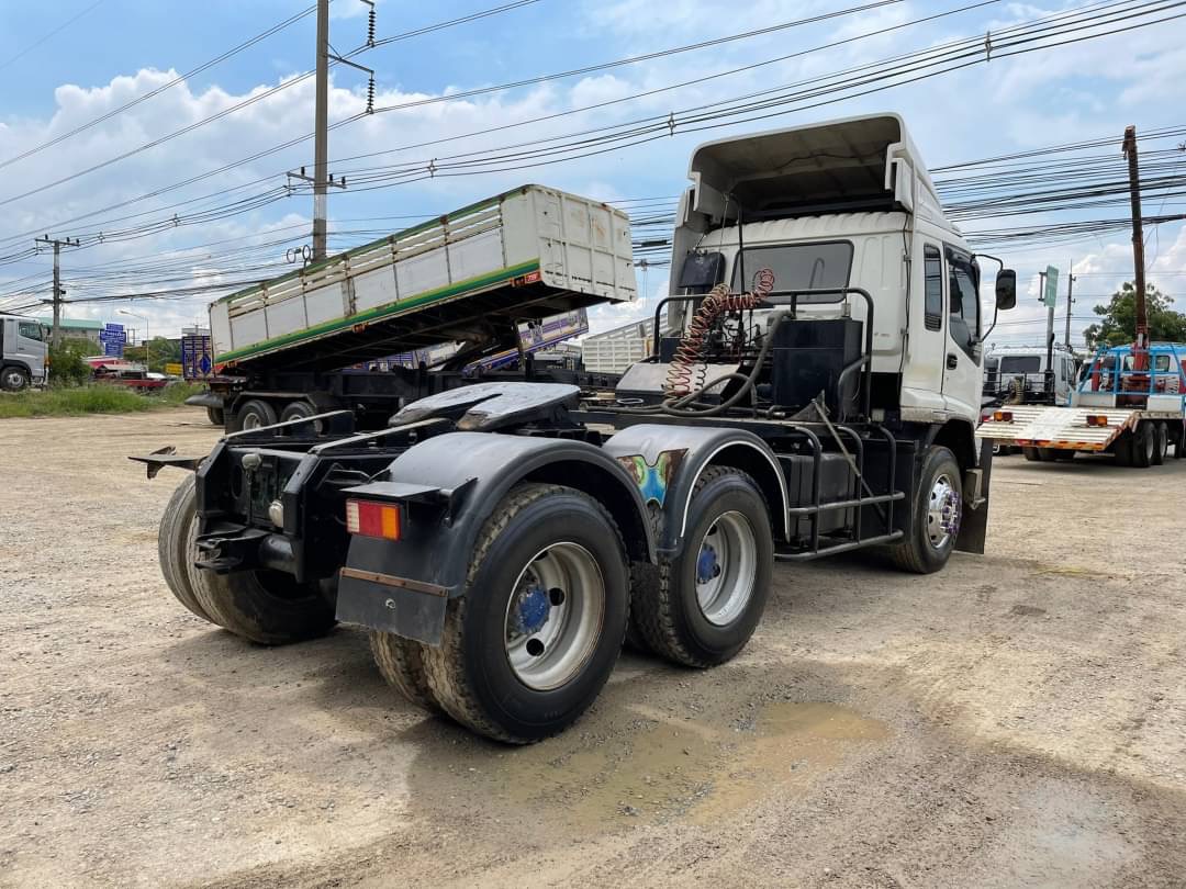 หัวลากอีซุ 270