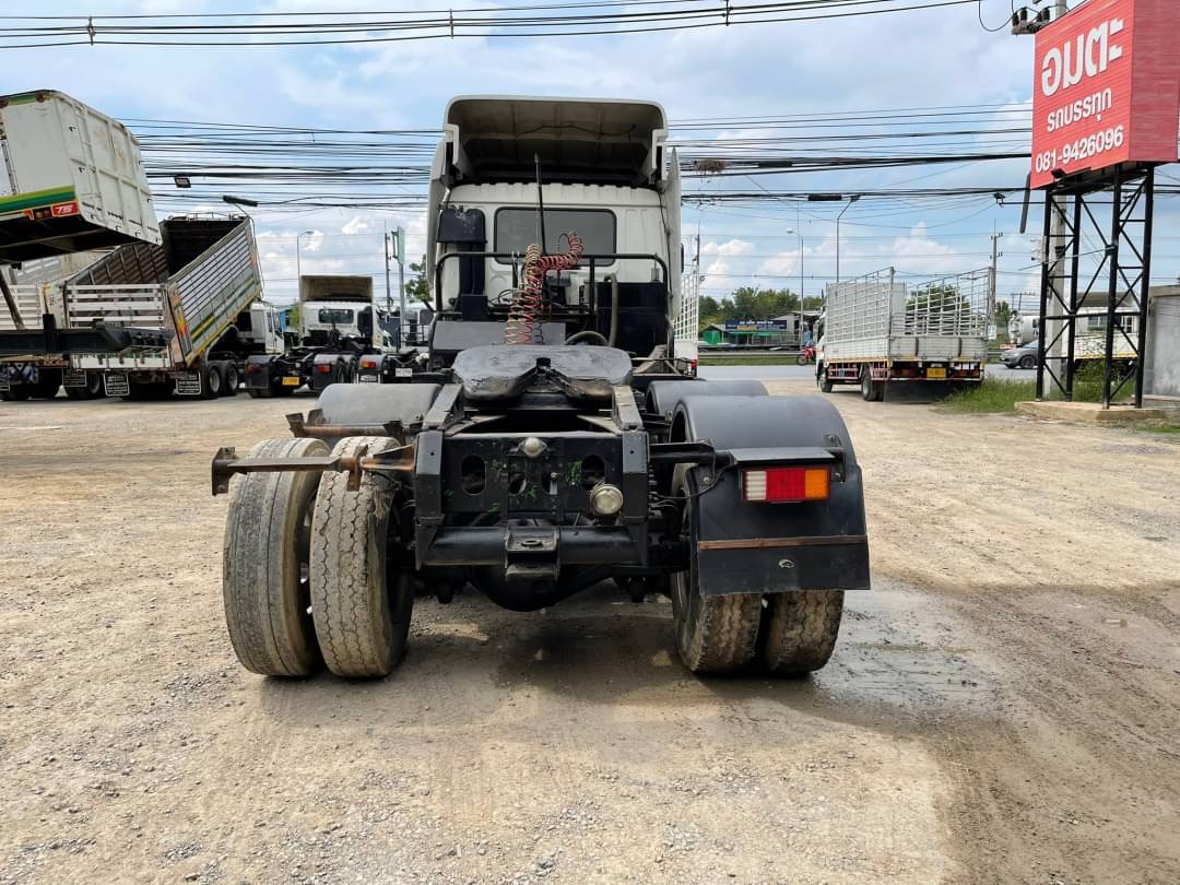 หัวลากอีซุ 270