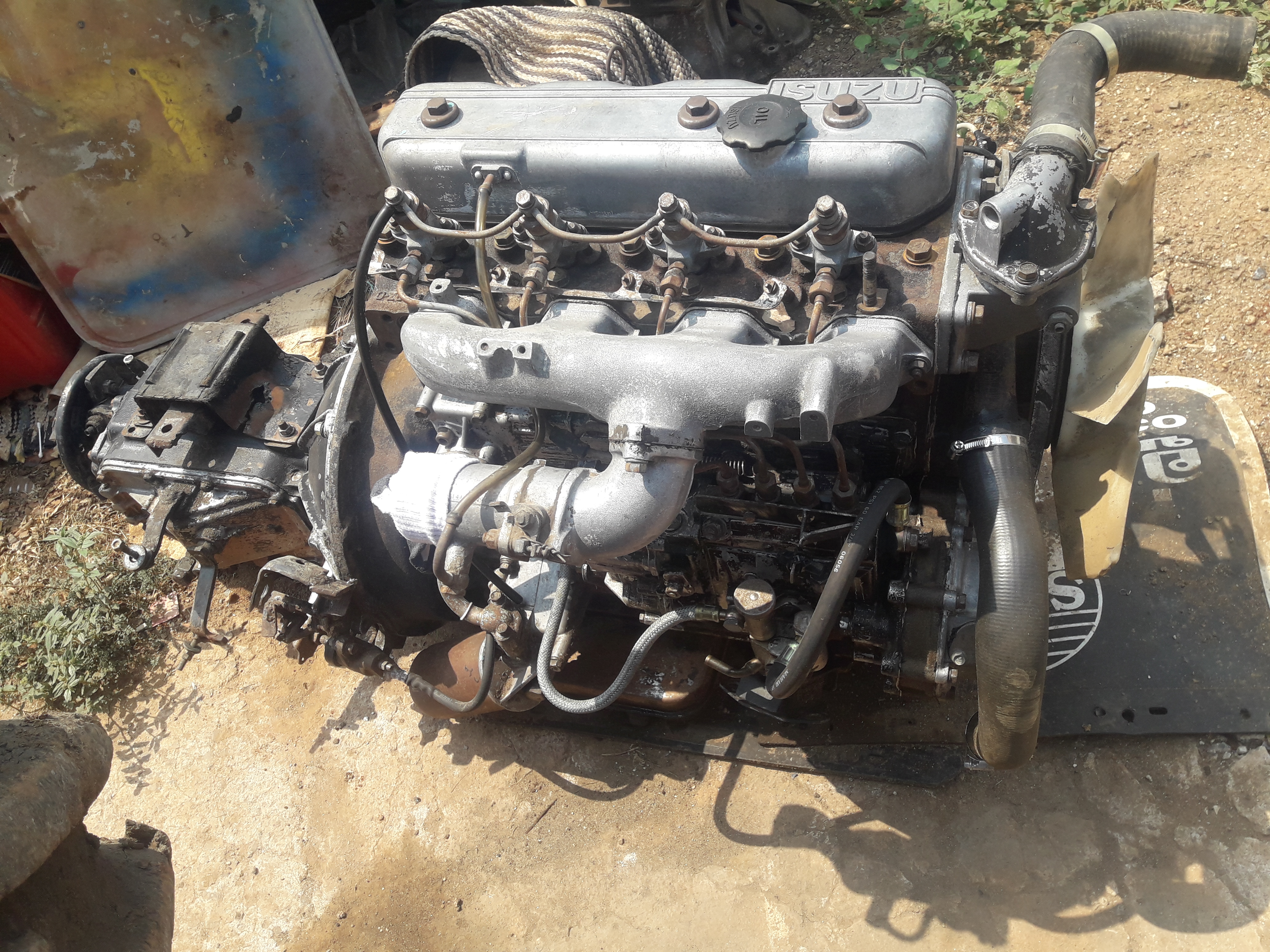 เครื่องพร้อมเกียร์