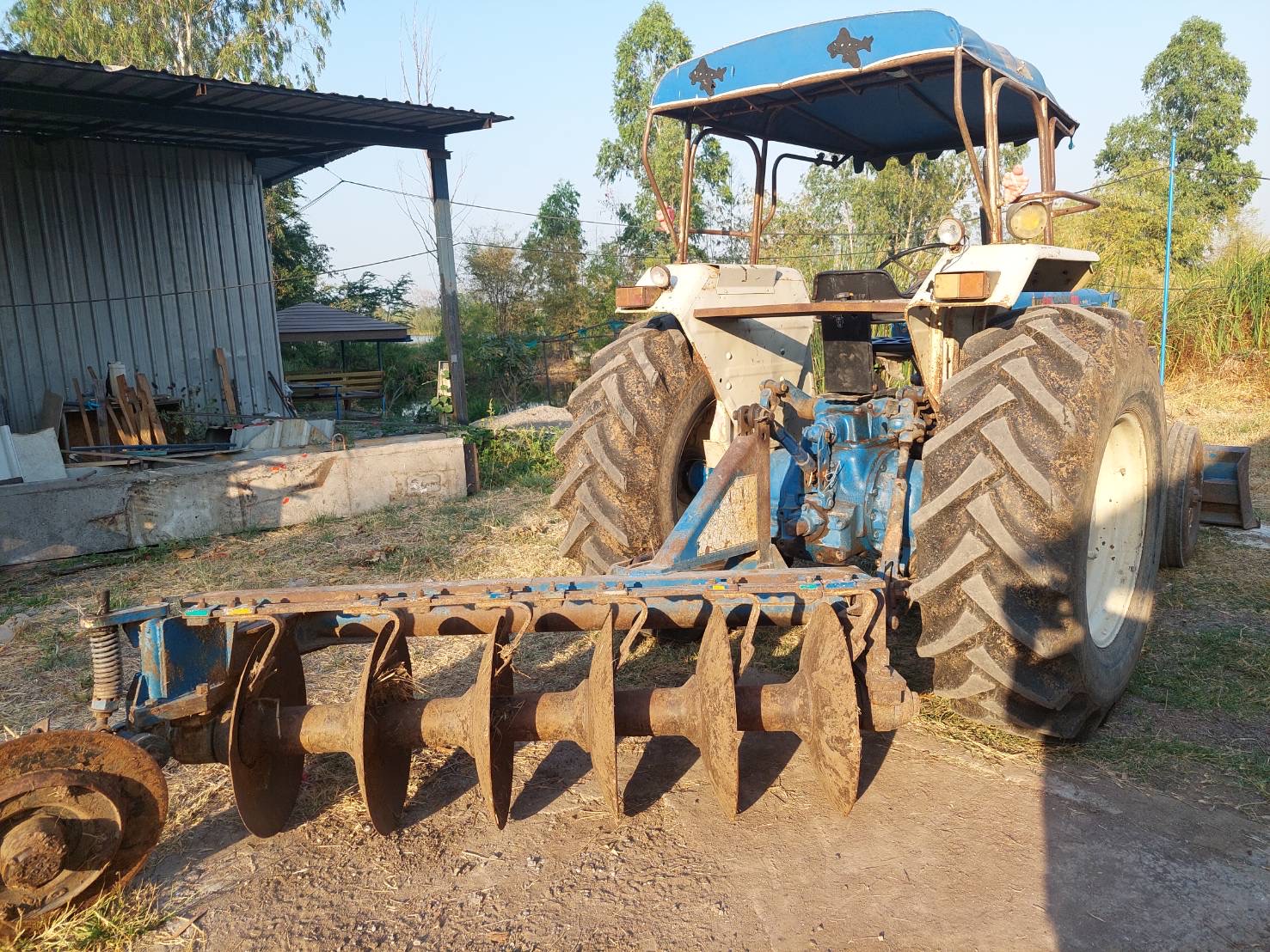 รถไถขายขายทุน!!!! ขายรถไถ FORD เครื่องดี ปั๊มดี พร้อมทำงาน รถไถขายขายทุน!!!! ขายรถไถ FORD เครื่องดี ปั๊มดี พร้อมทำงาน