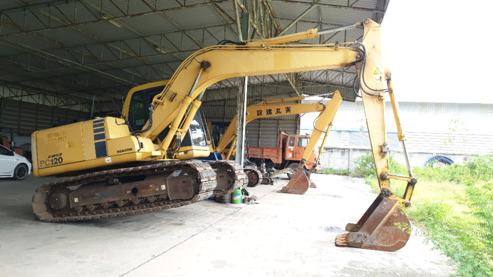 ขาย pc120-6eo  ซีเรียลสูง ปี 2007 เก่าญี่ปุ่น เดิมๆ   6500 ชม. ใบ 70  ไลแย็กพร้อม