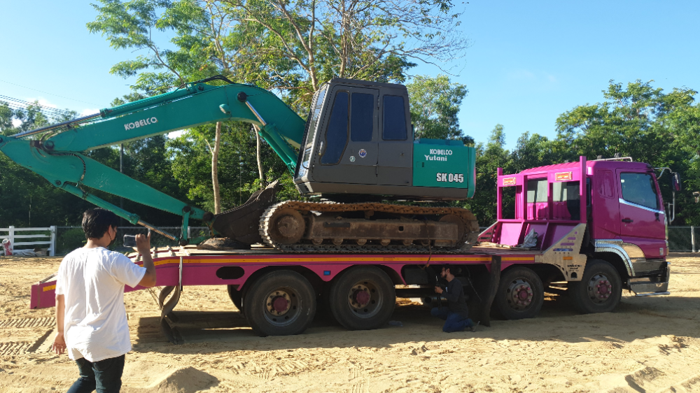 (ขายแล้ว)ขายรถแบ็คโฮ  kobelco  sk045  สภาพสวยเดิม 620000