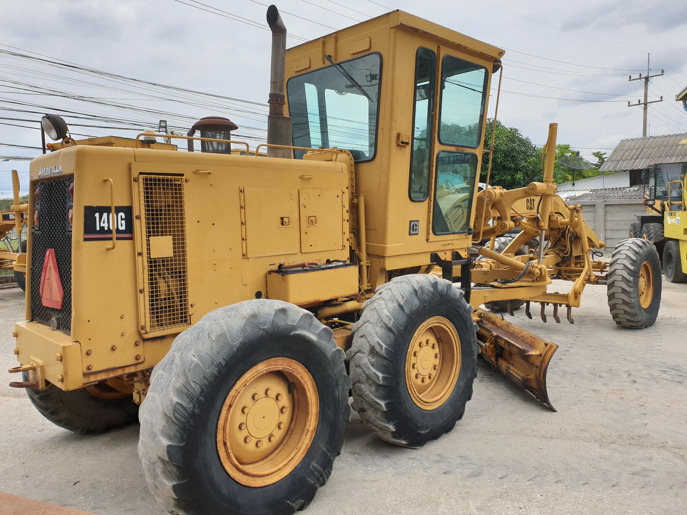  ขายรถเกรด Caterpillar 140G นำเข้าจาก USA แท้ 1000% Serial 72V11xxx สภาพสวย พร้อม Sacarifier ไม่เคยใ