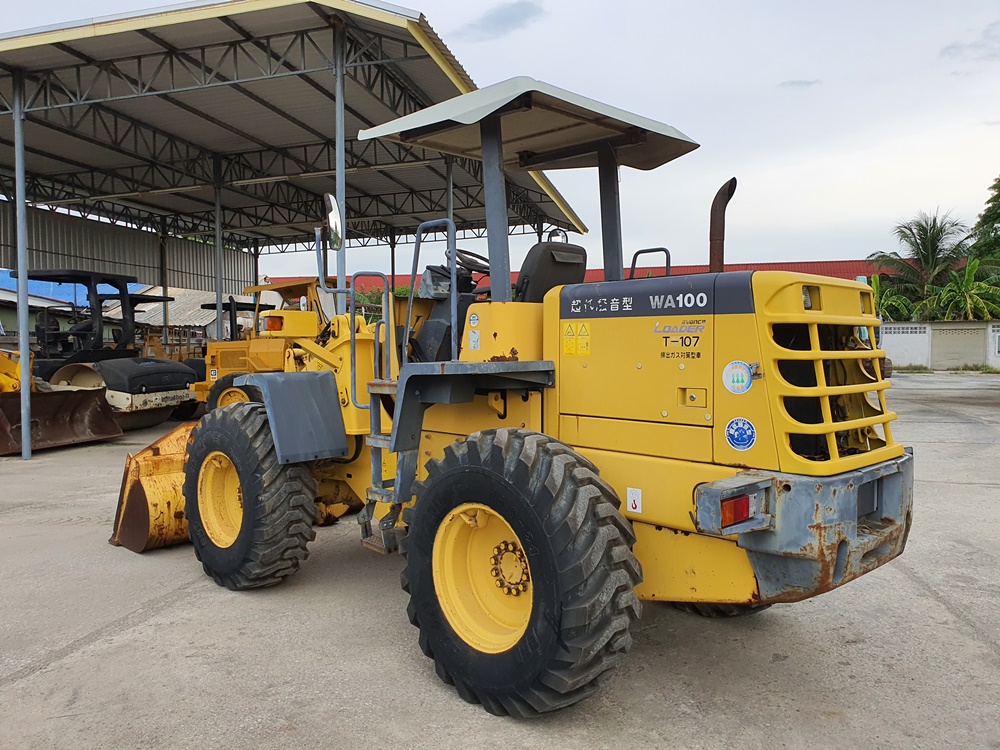 ขายรถตักล้อยาง ยี่ห้อ KOMATSU WA100-3 นำเข้าจากญี่ปุ่นแท้ 100% สภาพสวย ไม่เคยใช้งานในไทย ขายรถตักล้อยาง ยี่ห้อ KOMATSU WA100-3 นำเข้าจากญี่ปุ่นแท้ 100% สภาพสวย ไม่เคยใช้งานในไทย
