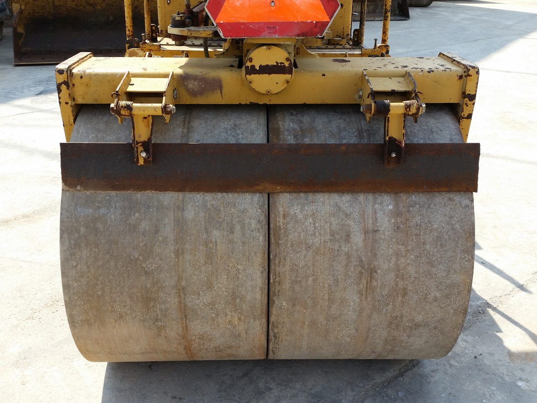 ขายรถบด 3 ล้อเหล็ก 7 ตัน Ingersoll Rand ST-60 นำเข้าจาก USA แท้ 100% สภาพสวย ไม่เคยใช้งานในไทย ขายรถบด 3 ล้อเหล็ก 7 ตัน Ingersoll Rand ST-60 นำเข้าจาก USA แท้ 100% สภาพสวย ไม่เคยใช้งานในไทย