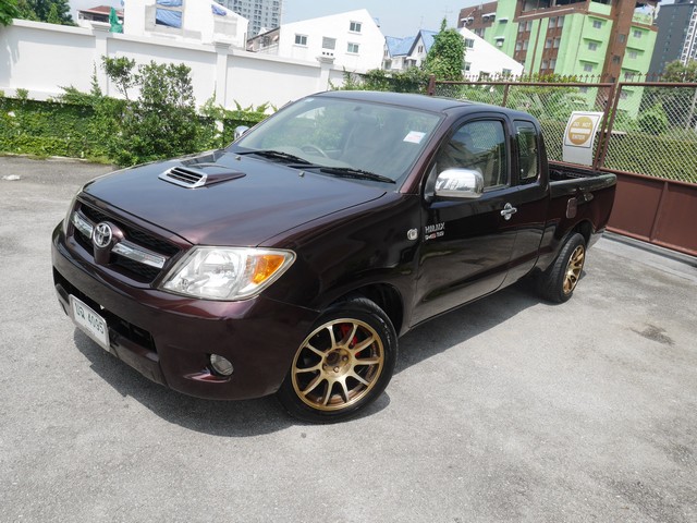 TOYOTA VIGO 2.5 G MT CAB ปี 2005 รถกระบะพร้อมใช้ ขายถูก T.086-527-9533