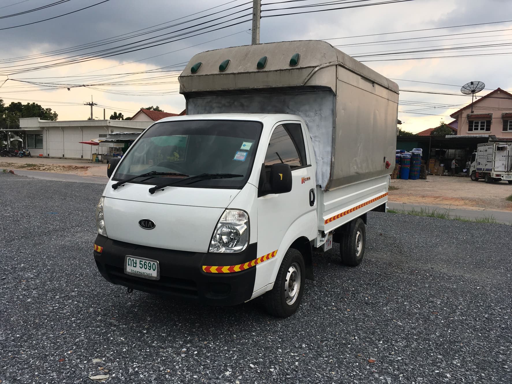 truck2hand cover
