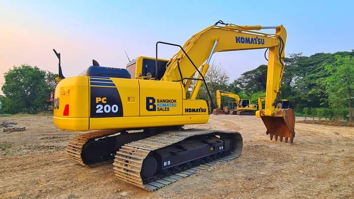 PC200-8N1 พร้อมไลน์หัวกระแทก  8 พันชั่วโมง แจ้งจำหน่าย @1,580,000