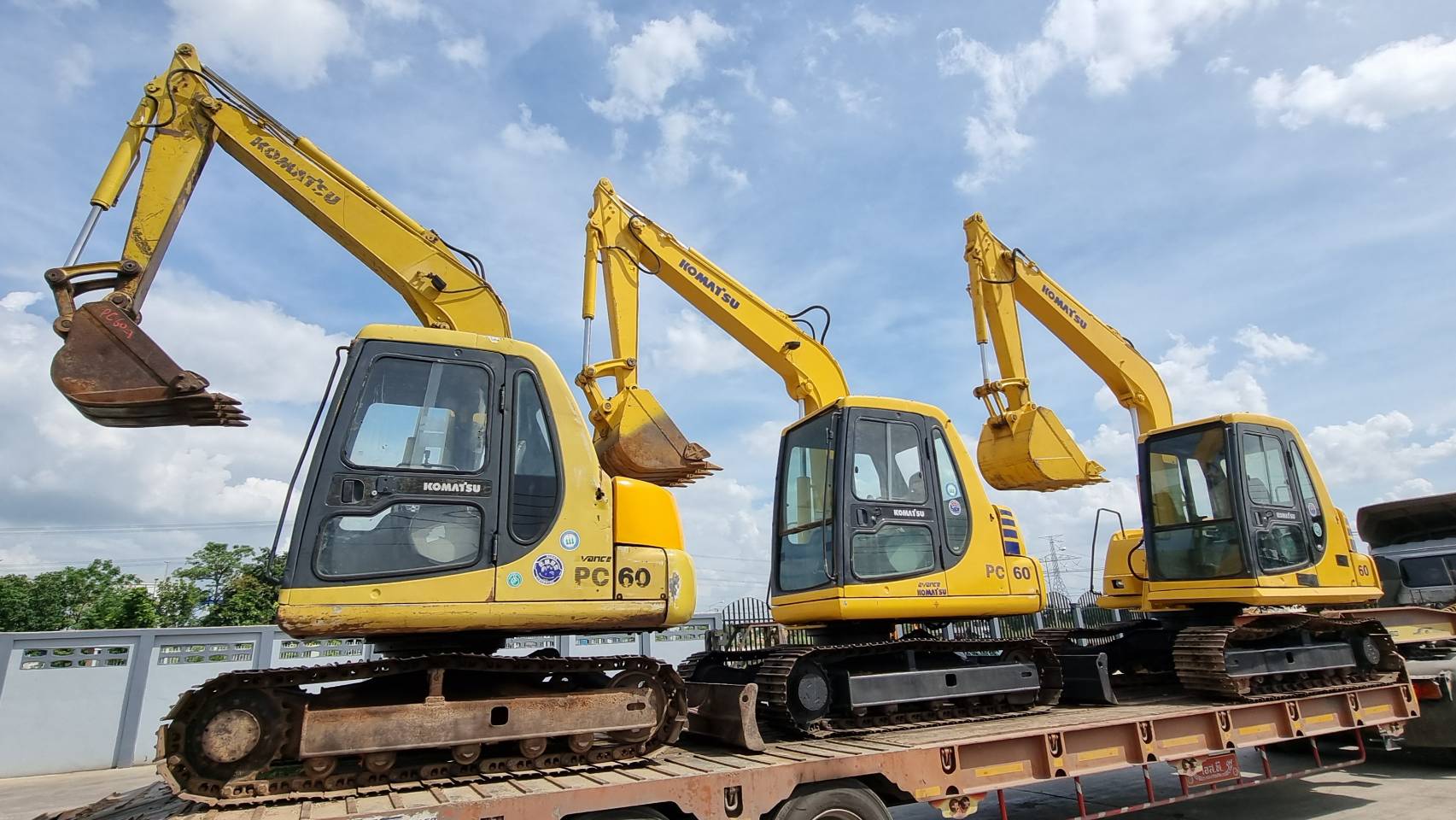 Pc60-7 รถสวยๆราคาสาวๆ 445,000 มาทดสอบได้เลยครับ โทรจอง 081-9891989หรั่งครับ