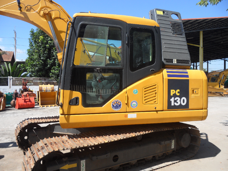 PC130-7  KOMATSU
