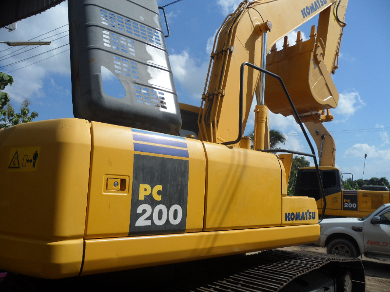 PC200-7 