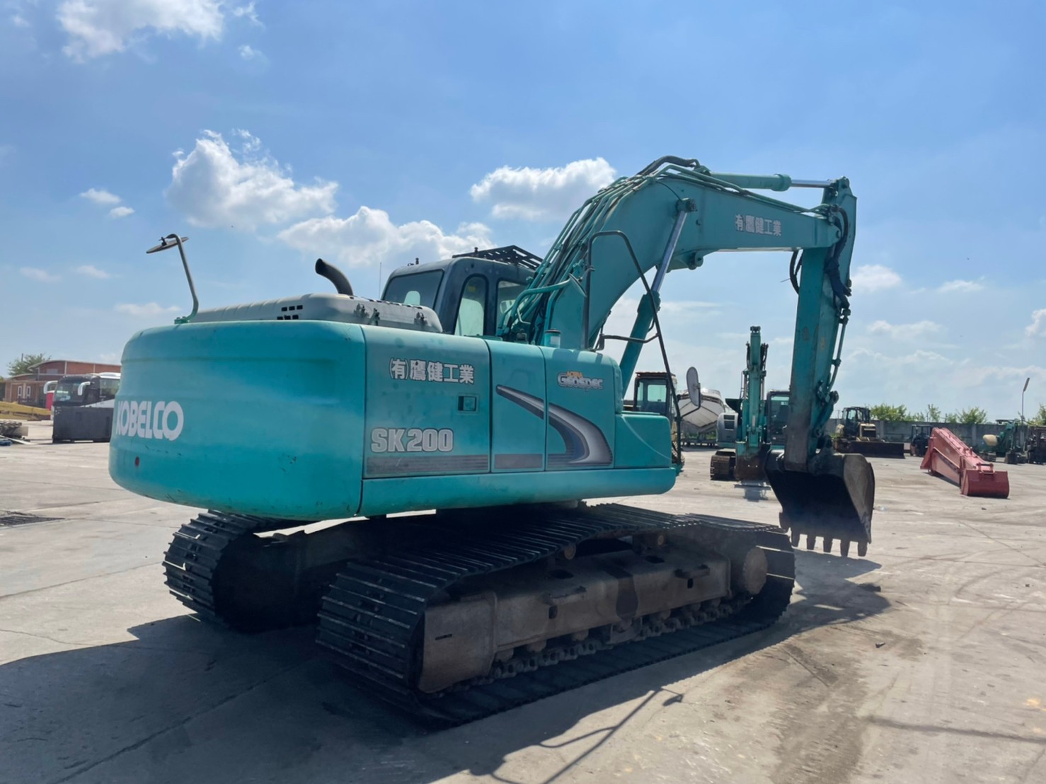 ขายราคาพิเศษ SK200-8 YN12 ปี2013 นำเข้าจากญี่ปุ่น ราคา 1,950,000 บาท 095-0563605