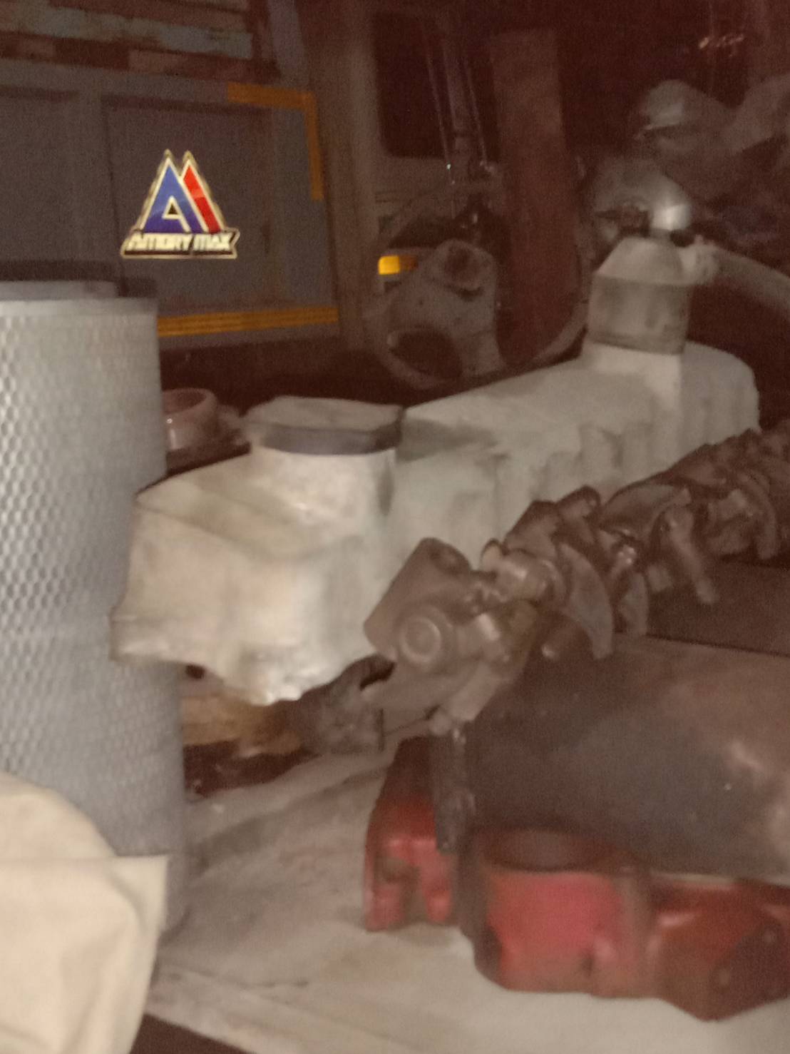 ข้อเหวี่ยงพร้อมเสื้อสูบ EM 100 อกสแตนดาร์ดทก้านซ้ายสิบ ราคา 30,000 . ลูกสูบ อีเอ็ม 100 แท้ ชุดละ 1,000 มี 5ชุด ติดต่อโทร 0817541426 ข้อเหวี่ยงพร้อมเสื้อสูบ EM 100 อกสแตนดาร์ดทก้านซ้ายสิบ ราคา 30,000 . ลูกสูบ อีเอ็ม 100 แท้ ชุดละ 1,000 มี 5ชุด ติดต่อโทร 0817541426