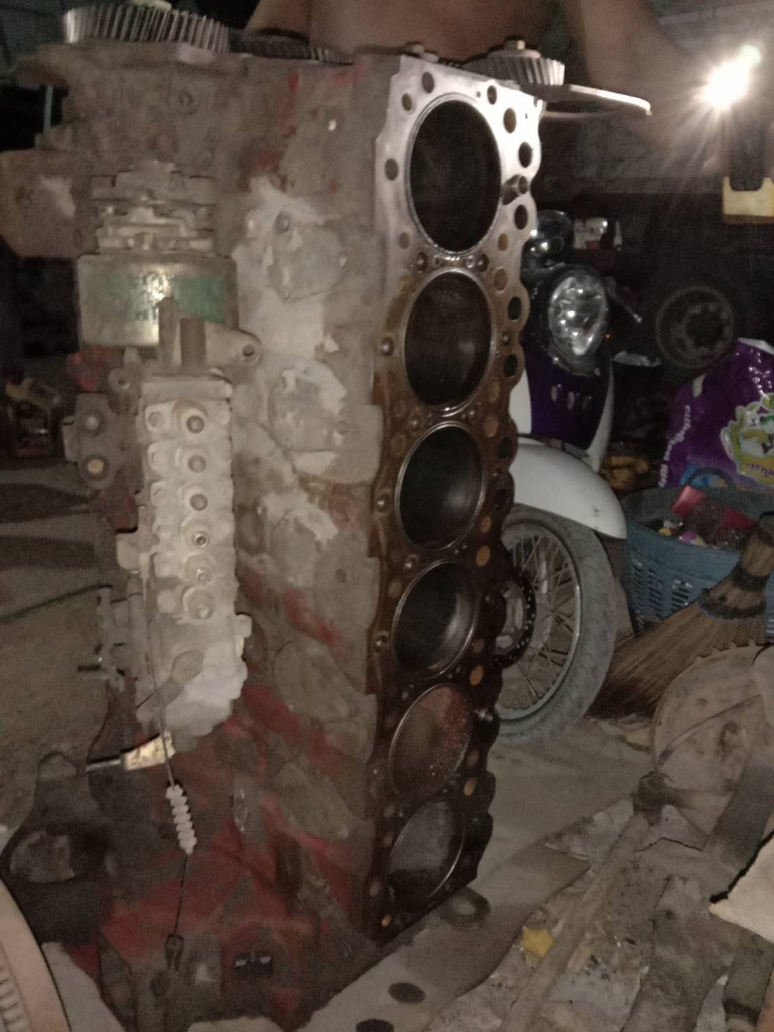 ข้อเหวี่ยงพร้อมเสื้อสูบ EM 100 อกสแตนดาร์ดทก้านซ้ายสิบ ราคา 30,000 . ลูกสูบ อีเอ็ม 100 แท้ ชุดละ 1,000 มี 5ชุด ติดต่อโทร 0817541426 ข้อเหวี่ยงพร้อมเสื้อสูบ EM 100 อกสแตนดาร์ดทก้านซ้ายสิบ ราคา 30,000 . ลูกสูบ อีเอ็ม 100 แท้ ชุดละ 1,000 มี 5ชุด ติดต่อโทร 0817541426