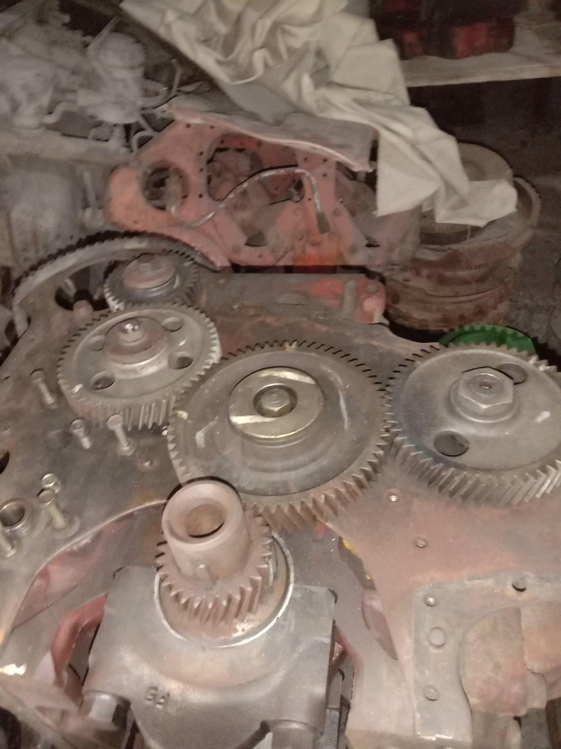 ข้อเหวี่ยงพร้อมเสื้อสูบ EM 100 อกสแตนดาร์ดทก้านซ้ายสิบ ราคา 30,000 . ลูกสูบ อีเอ็ม 100 แท้ ชุดละ 1,000 มี 5ชุด ติดต่อโทร 0817541426 ข้อเหวี่ยงพร้อมเสื้อสูบ EM 100 อกสแตนดาร์ดทก้านซ้ายสิบ ราคา 30,000 . ลูกสูบ อีเอ็ม 100 แท้ ชุดละ 1,000 มี 5ชุด ติดต่อโทร 0817541426