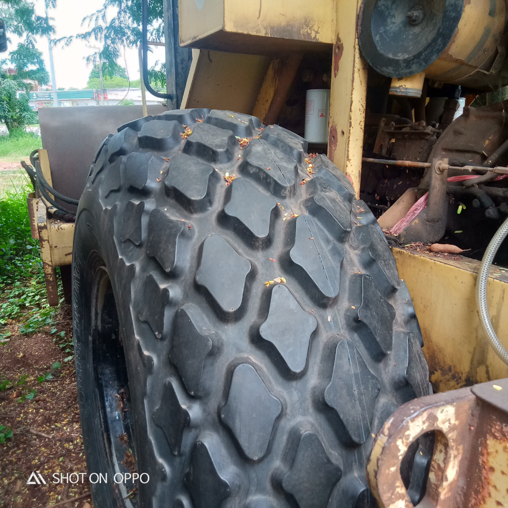 ขายรถบดถนน 10 ตัน 2 เพลา เครื่อง isuzu 6 BD 1T