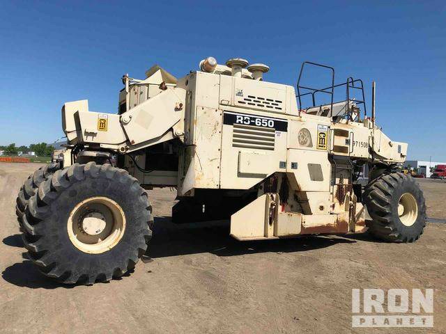 รถกัด CMI RS650