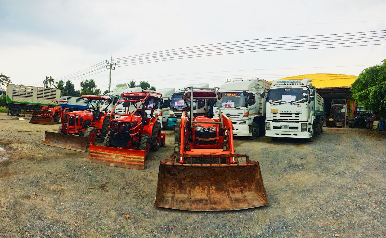 truck2hand cover image มยุรี บุญช่วย