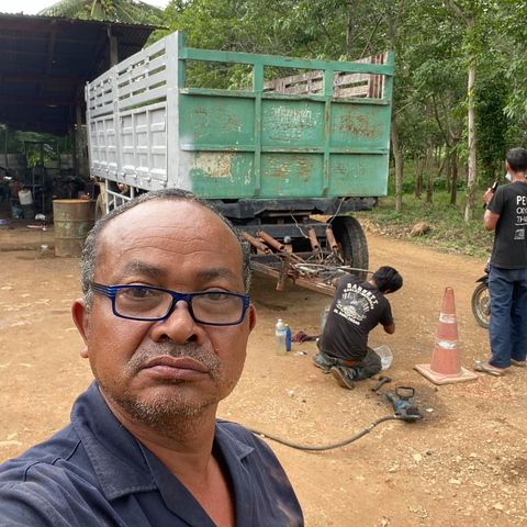 seller