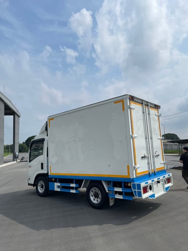 ISUZU NLR 130 แรง ปี 65 พร้อมใช้