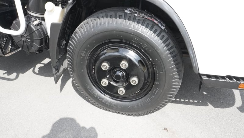 ISUZU NMR 130แรงม้า รถบรรทุก 6ล้อ ดั้มพ์ ปี2023 เลขไมล์น้อยกว่า 100,000 กม. ISUZU NMR 130แรงม้า รถบรรทุก 6ล้อ ดั้มพ์ ปี2023 เลขไมล์น้อยกว่า 100,000 กม.