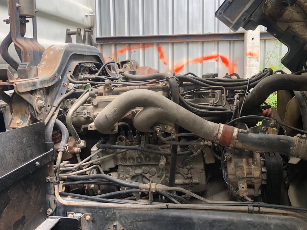 ISUZU DACA 320 Uro2