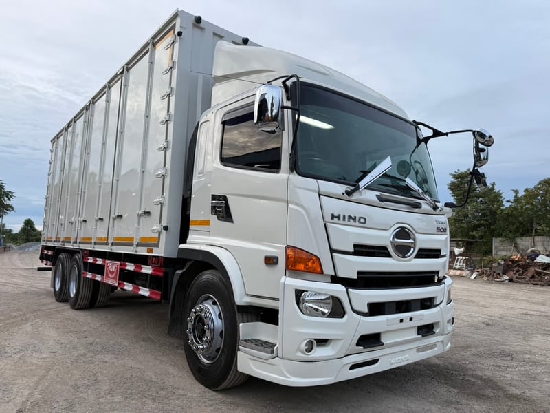 10ล้อตู้สิบบาน