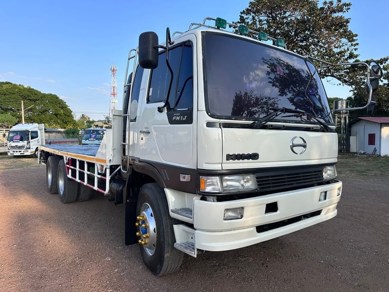 HINO FL3H 10ล้อเพลาเดียวกระบะพื้นเรียบ 195 รถบรรทุก 10ล้อ พื้นเรียบ ปี1997
