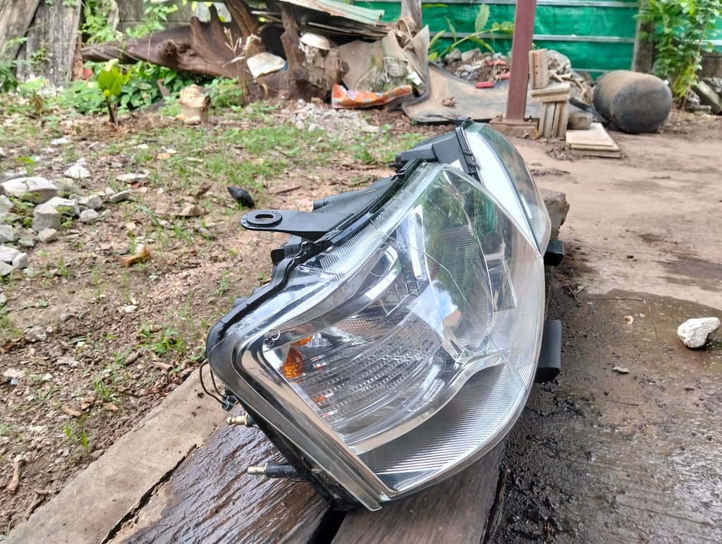 ไฟหน้าทาทา ไฟหน้าทาทา