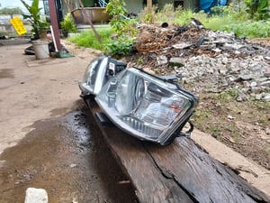 ไฟหน้าทาทา ไฟหน้าทาทา