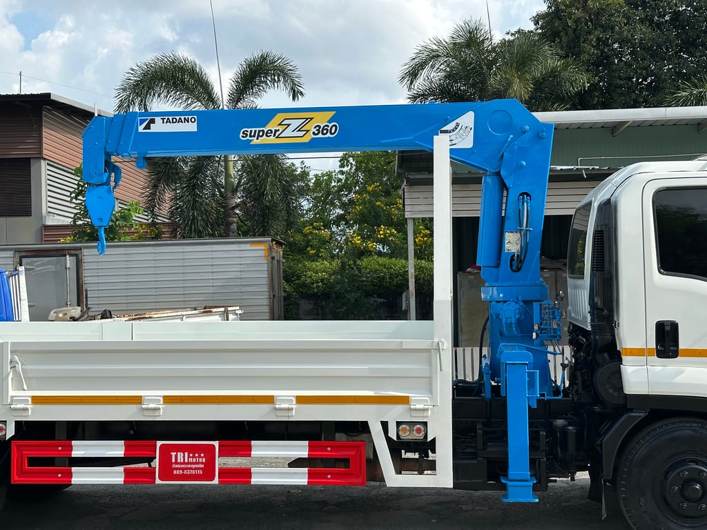 ISUZU FRR 210แรงม้า  6ล้อ กระบะเหล็กติดเครน ปี2014