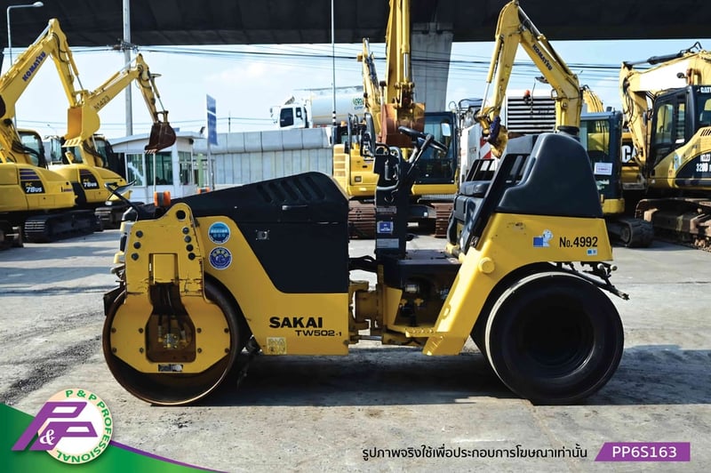 ขายรถบดหน้าเหล็ก-หลังยาง SAKAI TW502-1 รุ่นใหม่ เอวอ่อนชั่วโมงน้อย มือสองสภาพดี นำเข้าจากญี่ปุ่น โดย P&P Pro