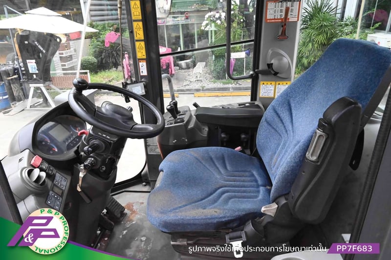 ขายรถตักล้อยาง HITACHI ZW180 เทียบเท่า WA320-6 และ 938H, ห้องเก๋ง นำเข้าจากญี่ปุ่น เก่านอกสภาพดี โดย P&P Pro ขายรถตักล้อยาง HITACHI ZW180 เทียบเท่า WA320-6 และ 938H, ห้องเก๋ง นำเข้าจากญี่ปุ่น เก่านอกสภาพดี โดย P&P Pro