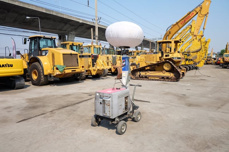 ขาย ไฟสนาม พร้อมเครื่องปั่นไฟ มือสองสภาพดี นำเข้าจากญี่ปุ่น โดย P&P Pro