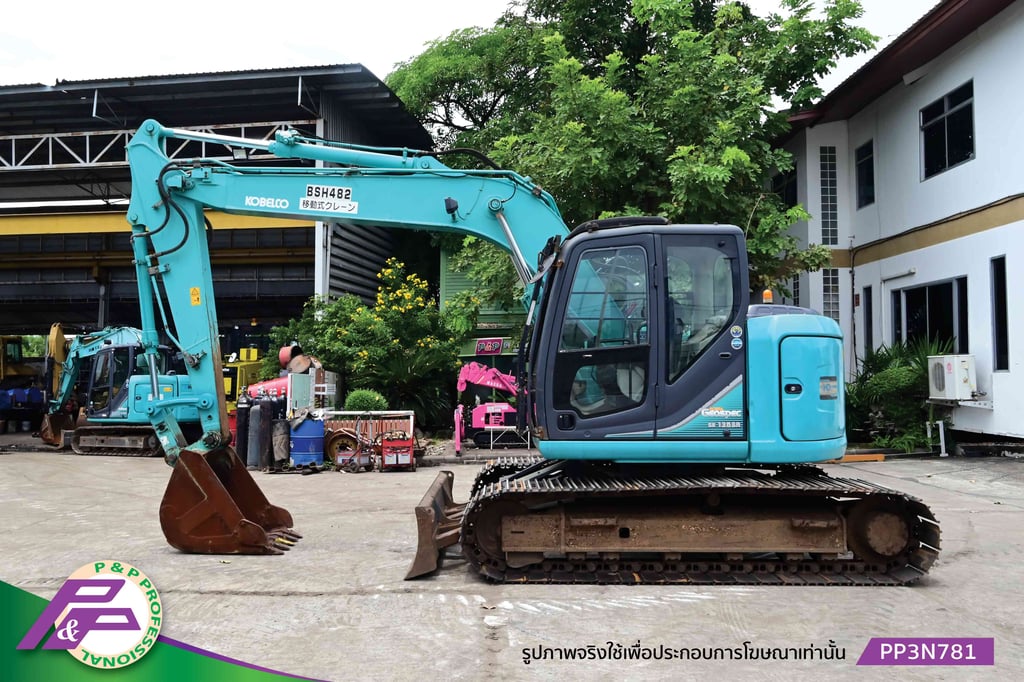 ขายแมคโคร KOBELCO SK135SR-3 YY07 แทรคใหญ่ มีไลน์หัวเจาะ มีใบมีดดัน มีกล้องมองหลัง มีอาร์มเครน ชั่วโมงน้อย มือสองสภาพดี นำเข้าจากญี่ปุ่น โดย P&P Pro ขายแมคโคร KOBELCO SK135SR-3 YY07 แทรคใหญ่ มีไลน์หัวเจาะ มีใบมีดดัน มีกล้องมองหลัง มีอาร์มเครน ชั่วโมงน้อย มือสองสภาพดี นำเข้าจากญี่ปุ่น โดย P&P Pro