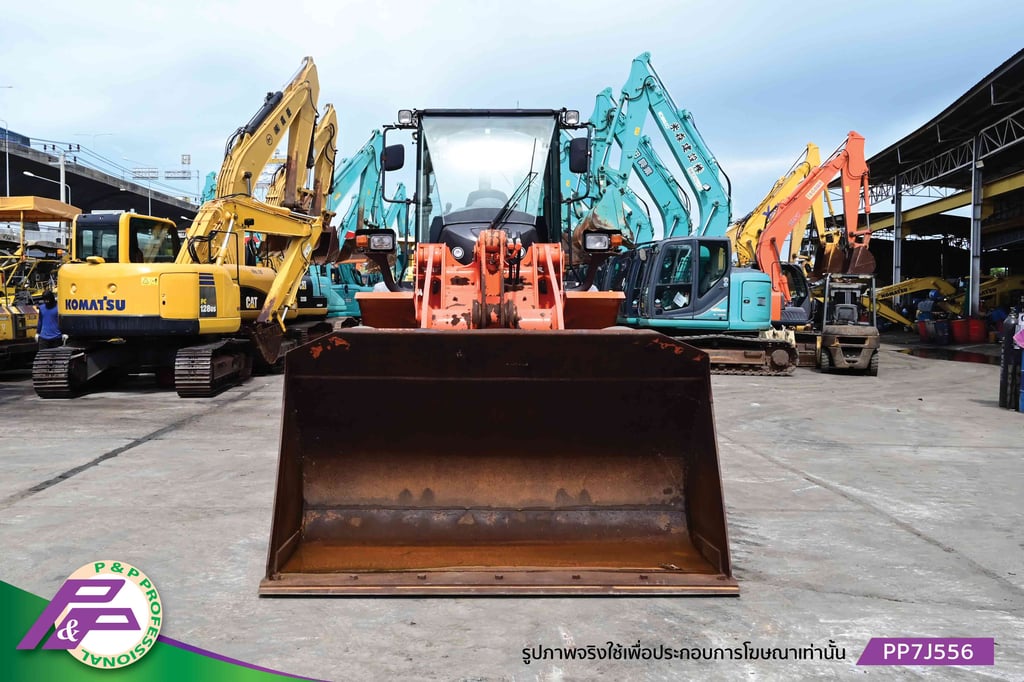 รถตัก HITACHI ZW140-5B รุ่นใหม่ เทียบเท่า 924K และ WA200-7 ห้องเก๋ง มือสองสภาพดี นำเข้าจากญี่ปุ่น โดย P&P Pro