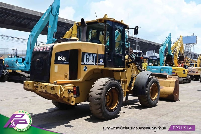 ขายรถตัก CAT 924G เทียบเท่า WA200-5 ห้องเก๋ง แขน Versalink มือสองสภาพดี นำเข้าจากญี่ปุ่น โดย P&P Pro