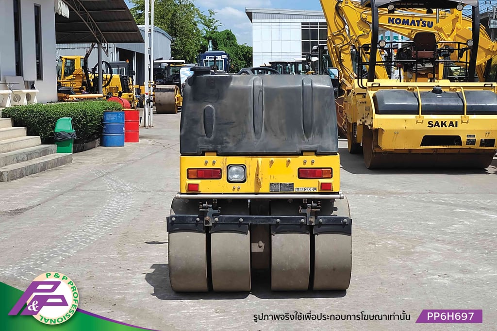 ขายรถบดหน้าเหล็ก-หลังยาง SAKAI TW352-1 รุ่นใหม่, เอวอ่อน, ชั่วโมงน้อย มือสองสภาพดี นำเข้าจากญี่ปุ่น โดย P&P Pro